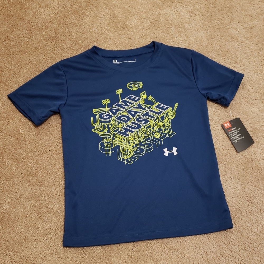 New Under Armour Size 6 UA short sleeve tee